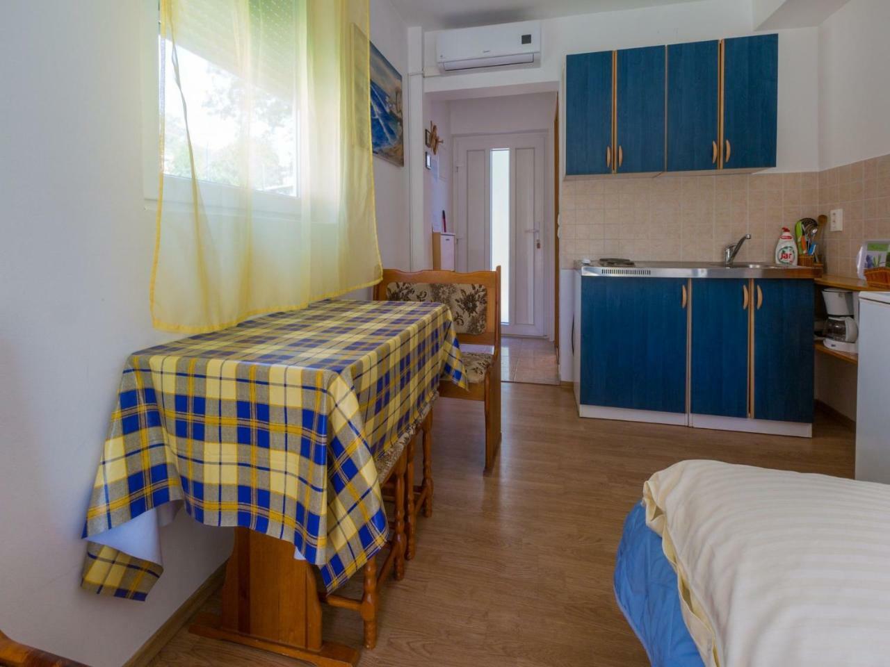 Apartments Adrasteja Dramalj Exterior photo