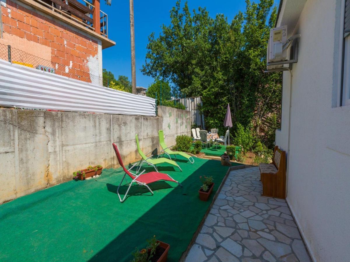 Apartments Adrasteja Dramalj Exterior photo