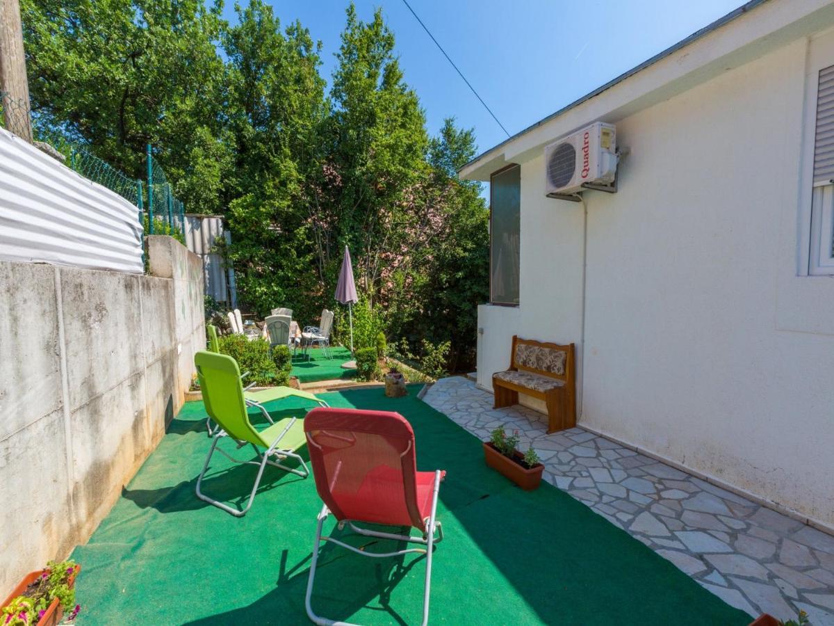 Apartments Adrasteja Dramalj Exterior photo